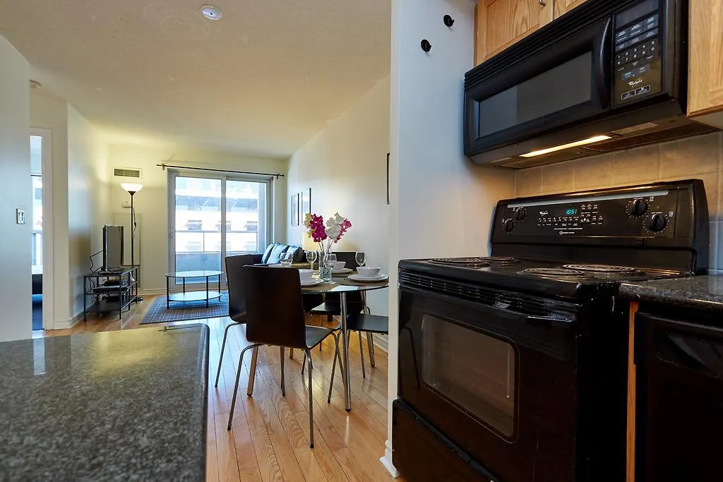 Atlas Suites Furnished Apartments- Rogers Center, Downtown Toronto Apartment