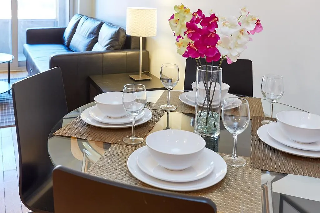 Atlas Suites Furnished Apartments- Rogers Center, Downtown Toronto Apartment